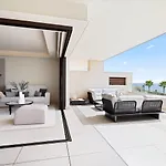 Apartmán Brand New Luxury 2bd Velaya Beachfront Rdr442